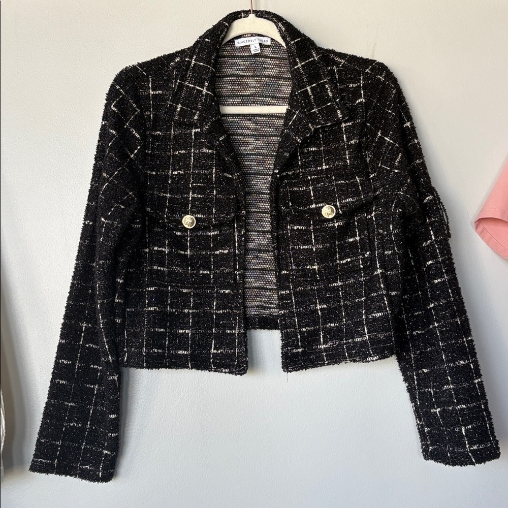 Tweed Chanel-style Black and White Cropped Blazer w Collar Plaid Pattern
